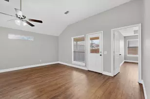 4803 Silver Ave, Dallas, TX 75223 - Photo 17