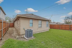 4803 Silver Ave, Dallas, TX 75223 - Photo 9