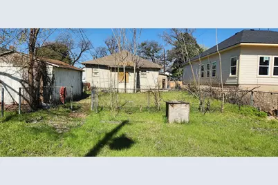 1620 Stoneman Street, Dallas, TX 75215 - Photo 1