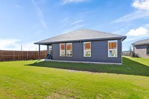 111 Stanton Ave, Rhome, TX 76078 - Photo 27