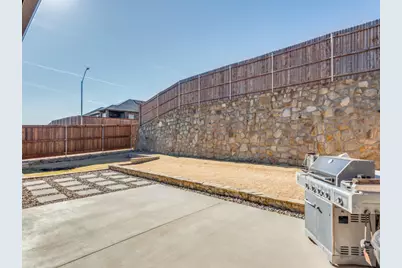 9301 Bronze Meadow Drive, Fort Worth, TX 76131 - Photo 25