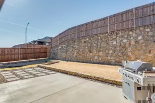 9301 Bronze Meadow Dr, Fort Worth, TX 76131 - Photo 25