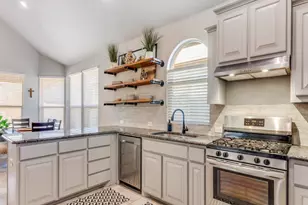 9301 Bronze Meadow Dr, Fort Worth, TX 76131 - Photo 11