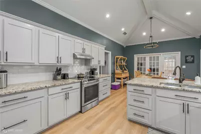 10164 Thornwood Drive, Shreveport, LA 71106 - Photo 11