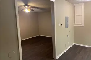 902 W Hickory St, Denton, TX 76201 - Photo 9