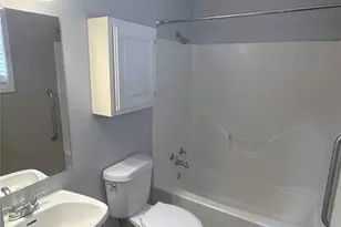 902 W Hickory St, Denton, TX 76201 - Photo 7