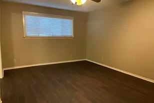 902 W Hickory St, Denton, TX 76201 - Photo 7