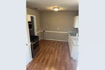 102 S Sheppard Drive, Euless, TX 76040 - Photo 7