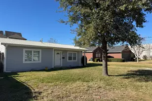 102 S Sheppard Dr, Euless, TX 76040 - Photo 3