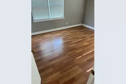 102 S Sheppard Drive, Euless, TX 76040 - Photo 5