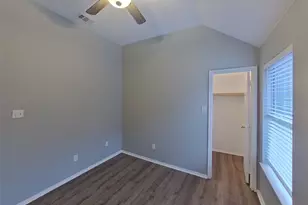 1801 Pecan View Dr, Garland, TX 75040 - Photo 11