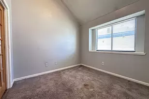 1422 Beckwith Dr, Arlington, TX 76018 - Photo 17