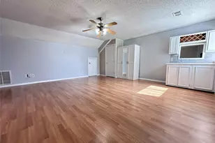 1422 Beckwith Dr, Arlington, TX 76018 - Photo 23