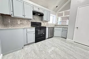 1422 Beckwith Dr, Arlington, TX 76018 - Photo 9