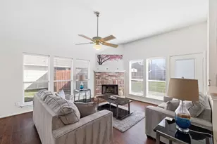 1302 Old Knoll Dr, Wylie, TX 75098 - Photo 5