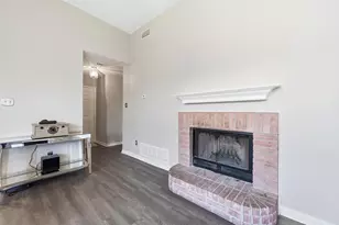 308 Moss Hill Dr, Arlington, TX 76018 - Photo 9