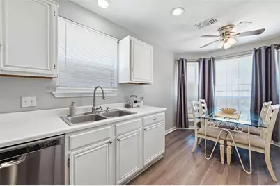 308 Moss Hill Drive, Arlington, TX 76018 - Photo 13