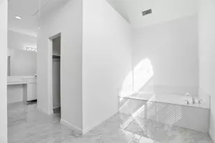 2829 Bent Oaks Dr, Burleson, TX 76028 - Photo 29