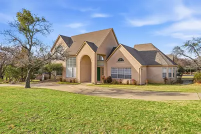 2829 Bent Oaks Drive, Burleson, TX 76028 - Photo 3