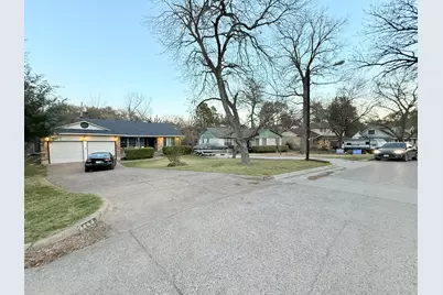 3444 Oak Creek Circle, Dallas, TX 75227 - Photo 25