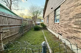 3444 Oak Creek Cir, Dallas, TX 75227 - Photo 21