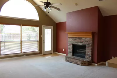 6202 Crestmere Lane, Sachse, TX 75048 - Photo 9