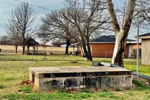 409 10th, Nocona, TX 76255 - Photo 21