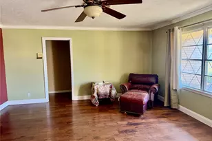 409 10th, Nocona, TX 76255 - Photo 7