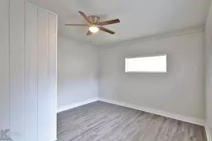 858 Beech St, Abilene, TX 79601 - Photo 7