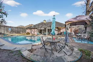 6204 Meadowmere Ln, Arlington, TX 76001 - Photo 35