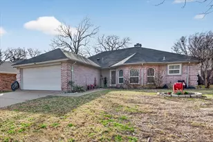 6204 Meadowmere Ln, Arlington, TX 76001 - Photo 3