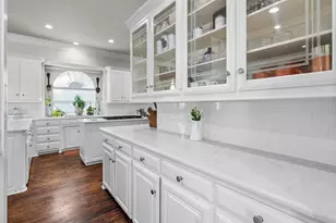 3015 Forestwood Dr, Arlington, TX 76006 - Photo 15