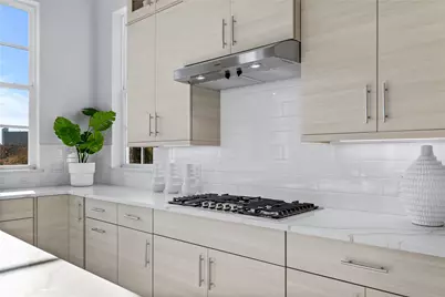 4614 Greenborough Lane, Dallas, TX 75219 - Photo 13