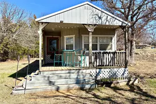 454 Bear Ridge Rd, Bowie, TX 76230 - Photo 5