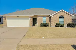 329 Hacienda Dr, Waxahachie, TX 75165 - Photo 1