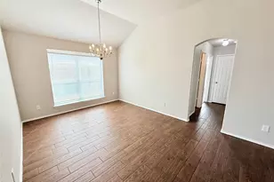 329 Hacienda Dr, Waxahachie, TX 75165 - Photo 5