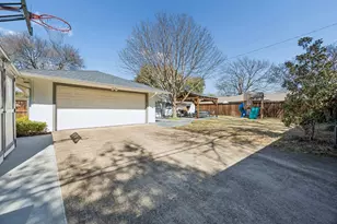 3336 Valiant Dr, Dallas, TX 75229 - Photo 29