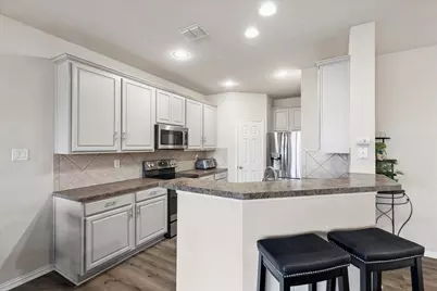 1857 Brookview Drive, Carrollton, TX 75007 - Photo 15