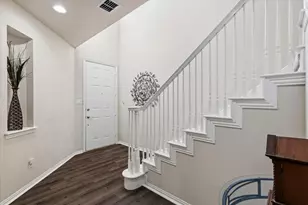 1857 Brookview Dr, Carrollton, TX 75007 - Photo 5