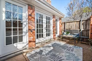 1049 Roaring Springs Rd, Fort Worth, TX 76114 - Photo 19