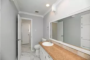 8013 Emerald Hills Way, North Richland Hills, TX 76180 - Photo 17