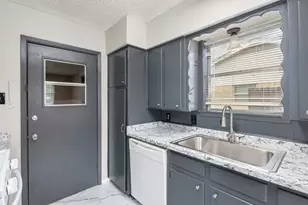 8013 Emerald Hills Way, North Richland Hills, TX 76180 - Photo 11