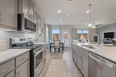 130 Hugo Court, Rhome, TX 76078 - Photo 7