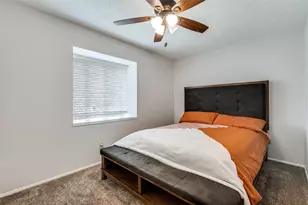 11 E Townhouse Ln, Grand Prairie, TX 75052 - Photo 9