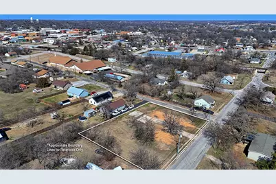 300 S Mill Street, Bowie, TX 76230 - Photo 21