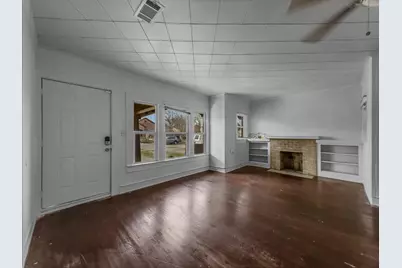 817 Marion Avenue, Fort Worth, TX 76104 - Photo 3