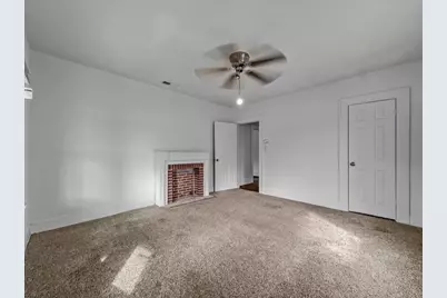 817 Marion Avenue, Fort Worth, TX 76104 - Photo 9