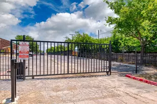 8037 W Elizabeth Ln, Fort Worth, TX 76116 - Photo 5