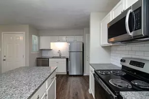 8037 W Elizabeth Ln, Fort Worth, TX 76116 - Photo 7