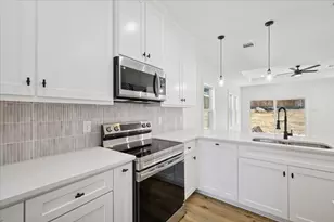 3058 Hardy St, Fort Worth, TX 76106 - Photo 9